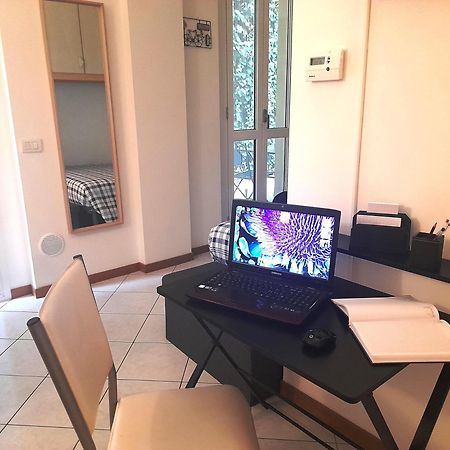 Apartamento Private Garden & Garage - Self Check-In & Remote Access Como Exterior foto