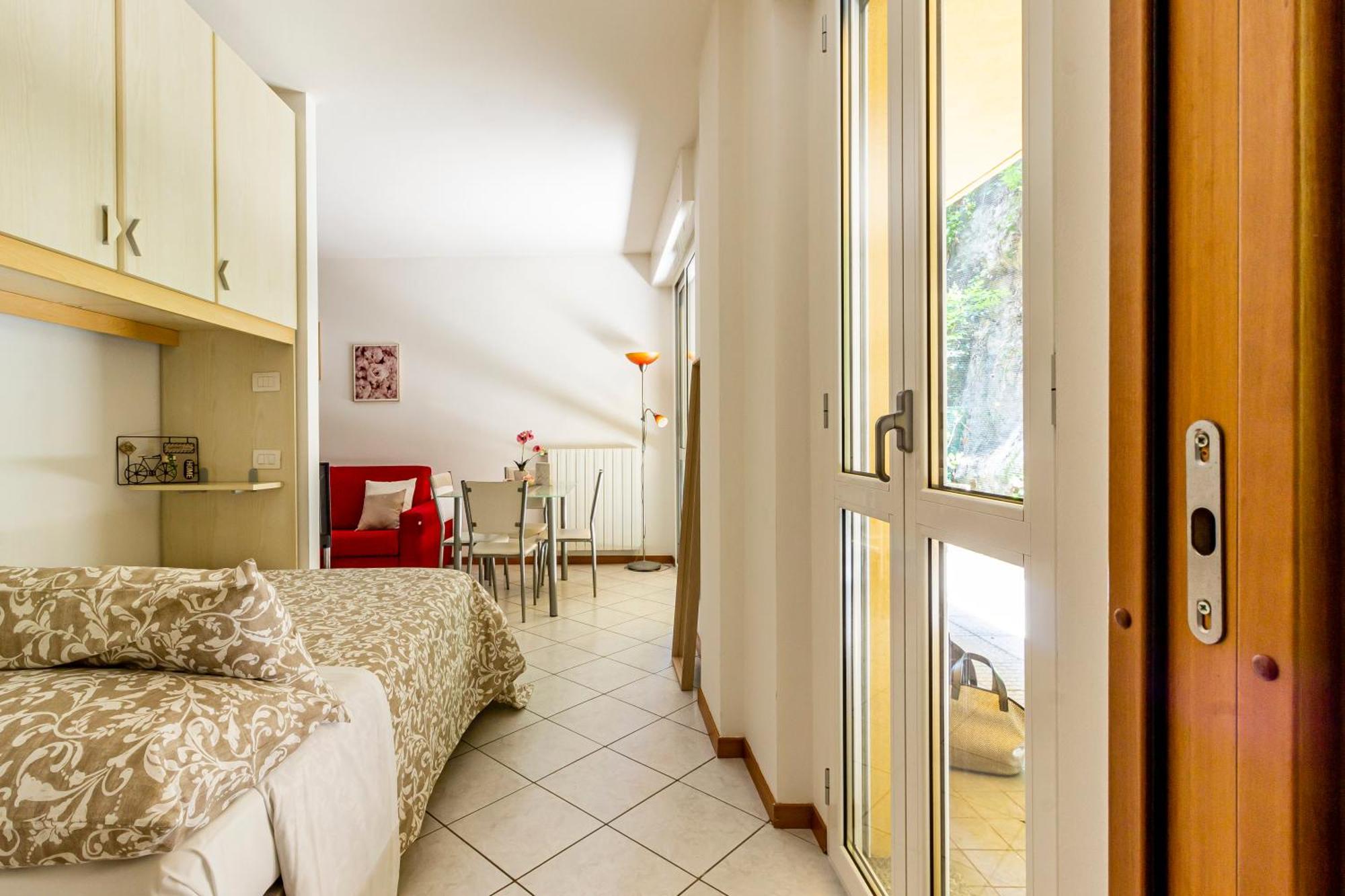 Apartamento Private Garden & Garage - Self Check-In & Remote Access Como Exterior foto