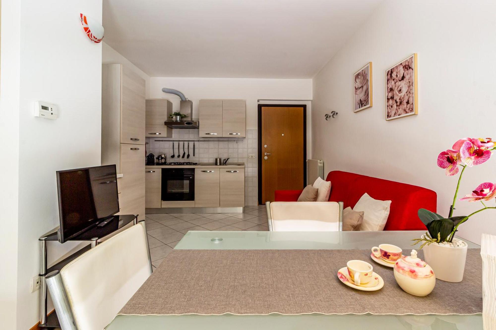 Apartamento Private Garden & Garage - Self Check-In & Remote Access Como Exterior foto